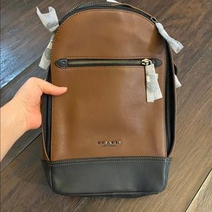 COACH F37598 Graham Sling Pack
